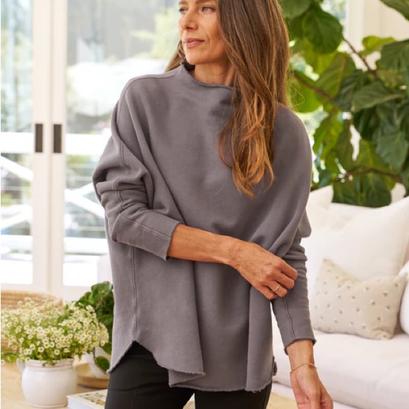Frank & Eileen Effie Charcoal Grey Caplet In Triple Fleece